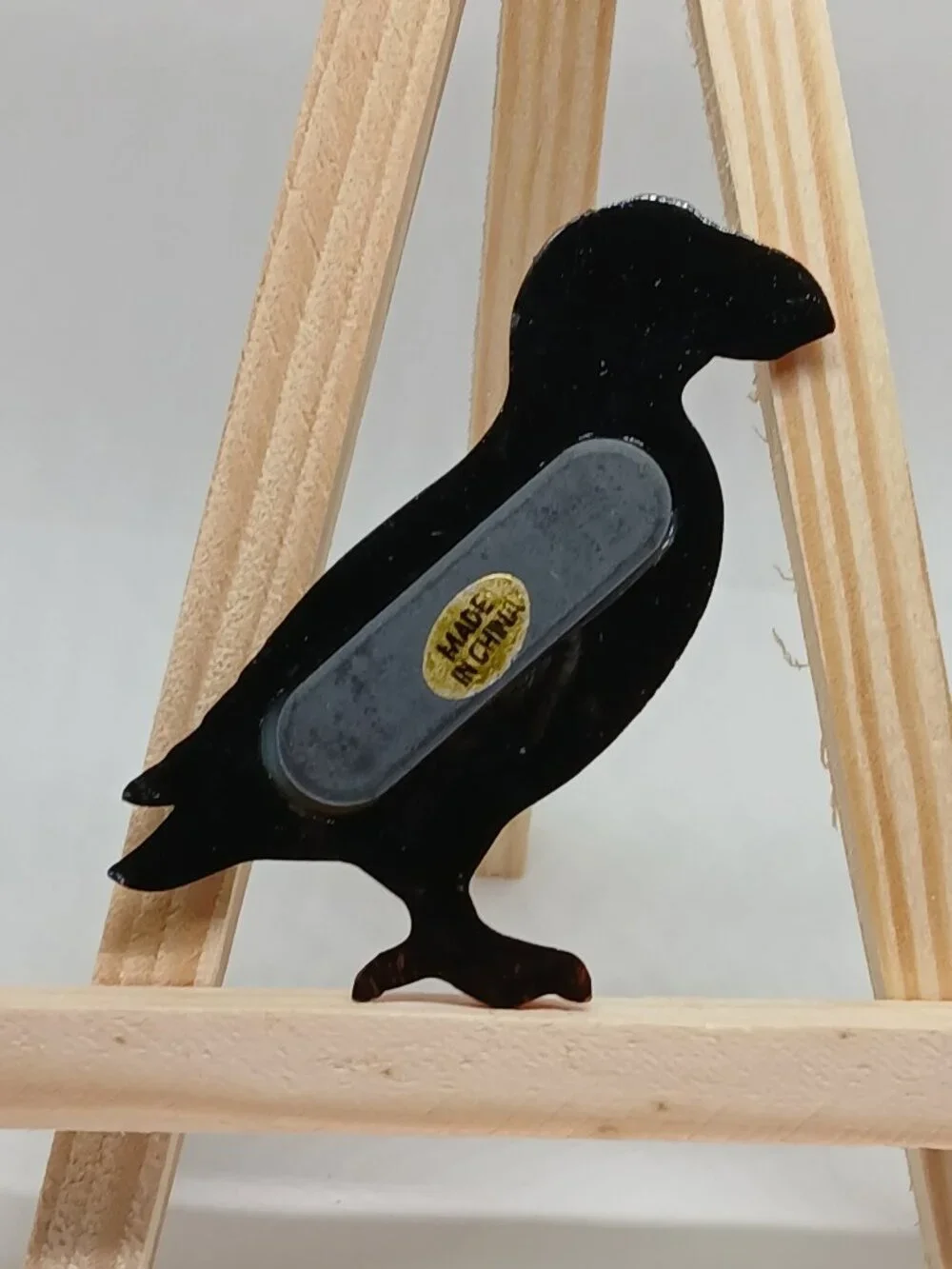 Vintage hand-painted Resin Puffin refrigerator magnet Made in CHINA
